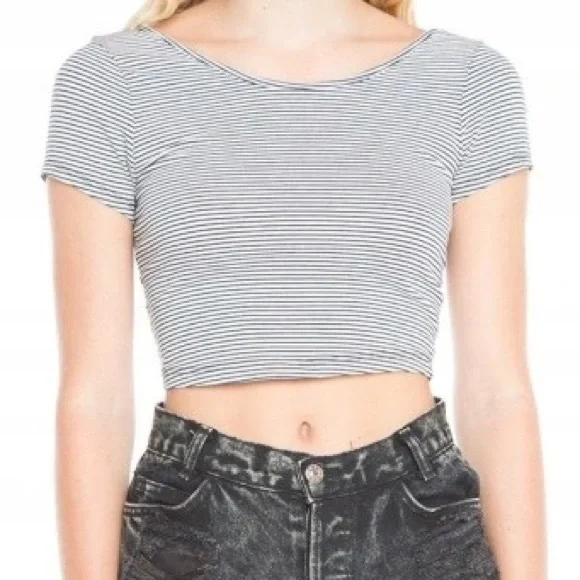 Brandy Melville Striped Navy and White Giselle Crop Top - Picture 4 of 7